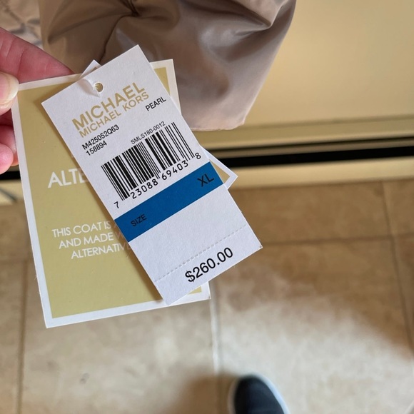 Michael Kors Alternate Down Coat Size XL - Picture 3 of 11